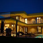 Elvita Exklusive Villa