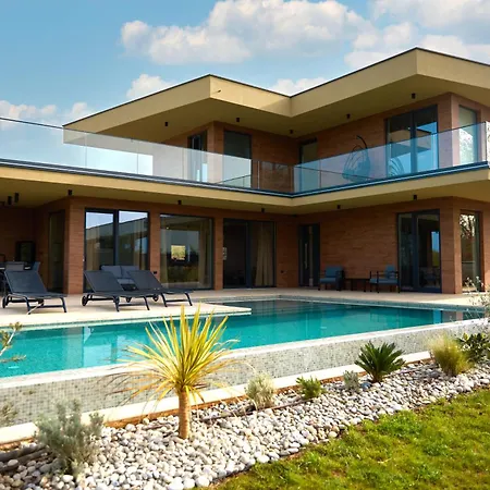Elvita Exklusive Villa Bokordici